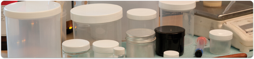 Selection of mixing containers